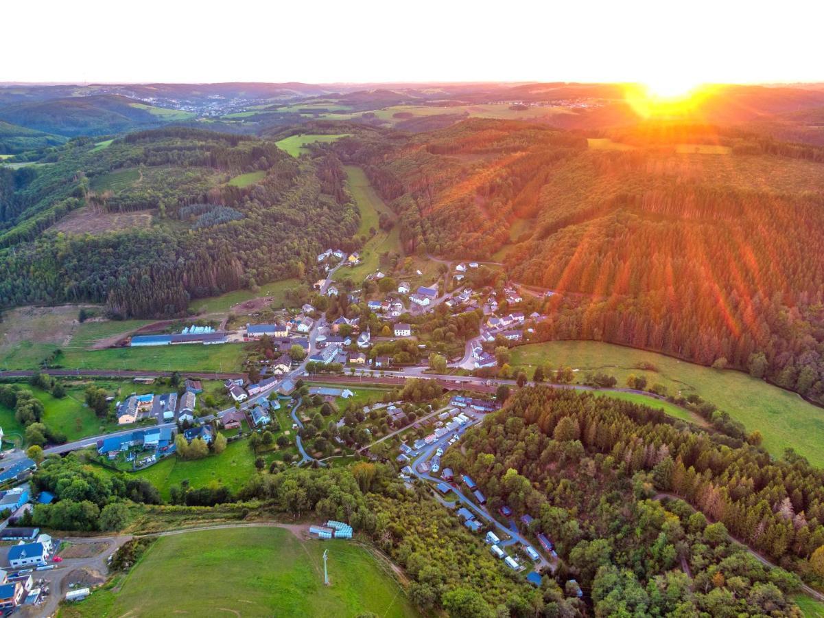 Barrels Am Clerve Hotel Enscherange Екстериор снимка